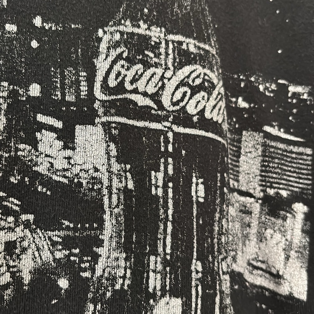 Coca Cola Vintage Las Vegas Tshirt Glitter Skyline Women’s Size XL Black - Picture 4 of 6